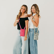 Load image into Gallery viewer, Nyla Nylon Phone Bag