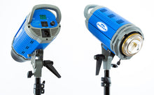 Load image into Gallery viewer, Savage 2000 Watt Location Light Kit