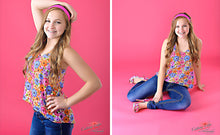 Load image into Gallery viewer, Savage Tulip Seamless Paper