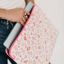 Load image into Gallery viewer, Palmer Puffer Laptop Sleeve

