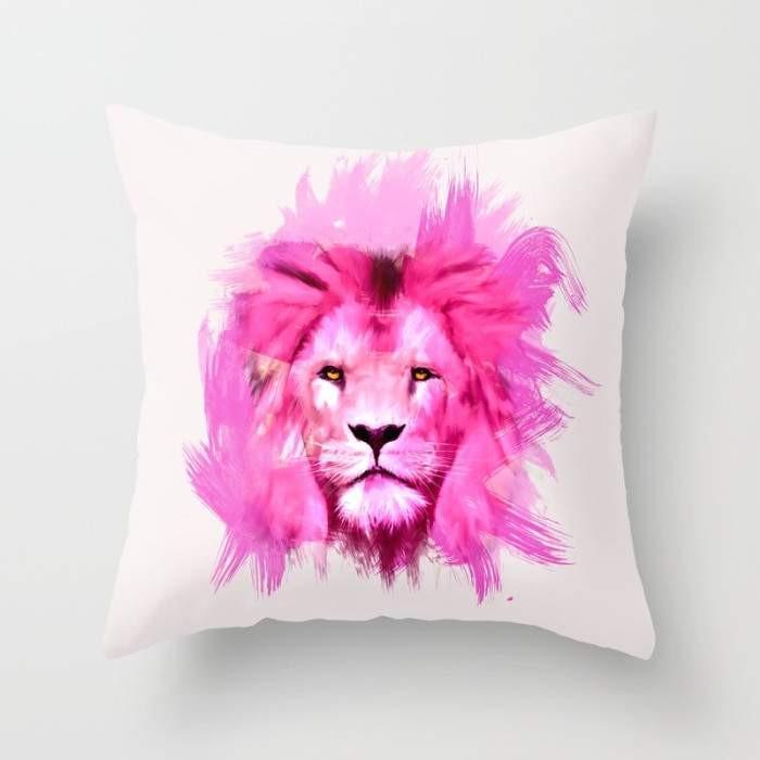 A pink lion looked at me. Cushion/Pillow